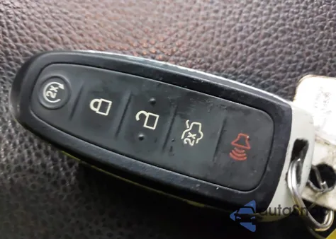 2017 Ford Expedition El Limited z USA, uszkodzony, nr VIN 1FMJK2AT9HEA44107